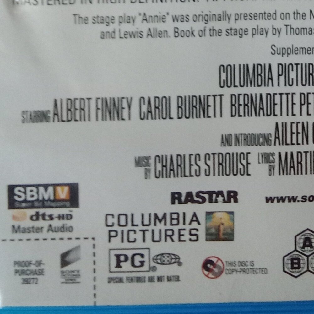 Annie Sing-Along Blu-Ray Disc - Picture 4 of 8